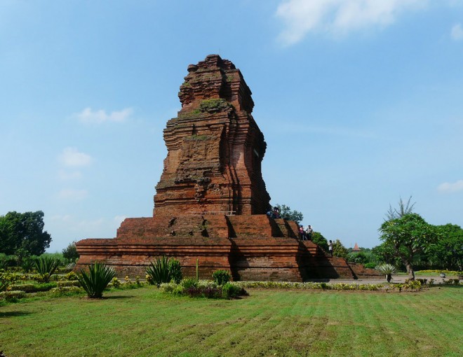 Majapahit Empire Ruins Full Day Tour - Private