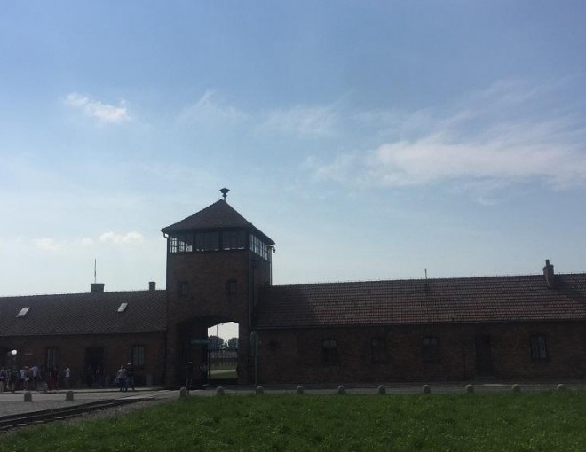 Auschwitz-Birkenau Private Tour from Warsaw with Chauffeured Car or Van