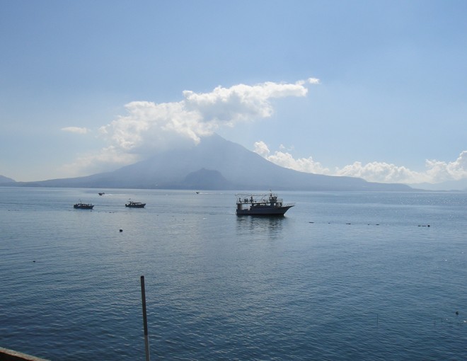 Mercado de Chichicastenango y visita panorámica al lago de Atitlán