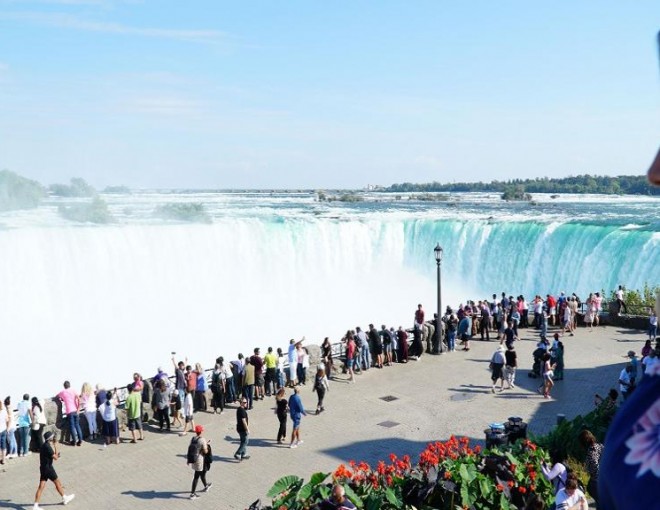 Premium Niagara Falls Day Tour