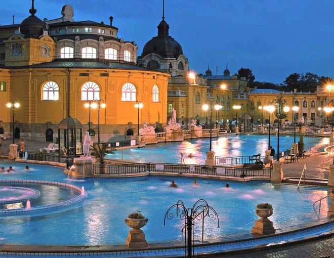 Combo: Szechenyi Spa + Dinner and Cruise with Live Music