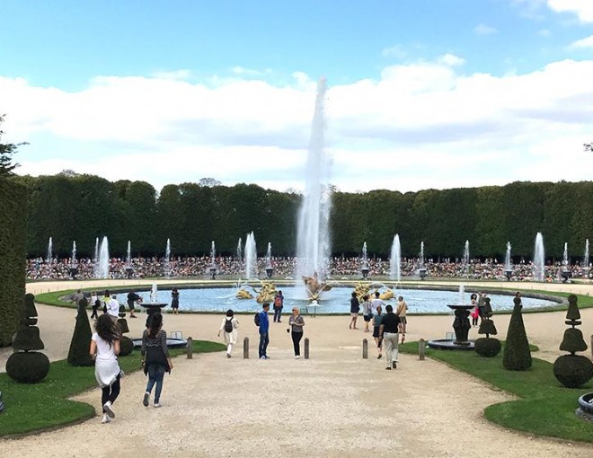 Small Group Guided Tour to Versailles from Paris – Morning Departure