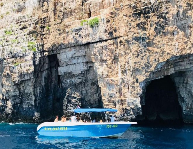 Blue Lagoon - 3 Islands (Trogir, Blue Lagoon and Čiovo) Speedboat Tour from Split