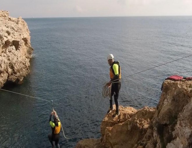 Coasteering South: Cliff Jumping Sea Adventure