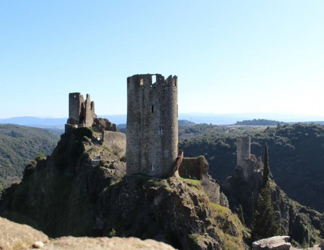 Private Cathar Country Tour: City of Carcassonne and Lastours Castles