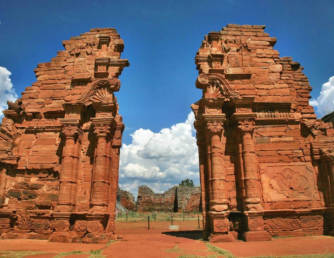 Día completo en las ruinas de San Ignacio y Minas de Wanda 