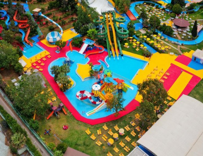 Full Day in Aquaplus Water Park - All Inclusive