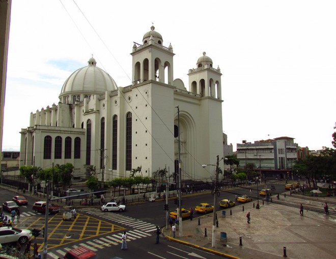 Group San Salvador Half Day StopOver Tour