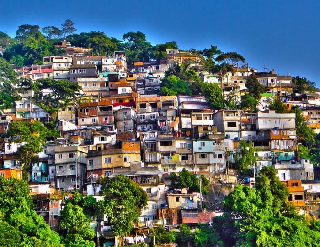 Caminata en Morro Dos Hermanos y tour a Favela Vidigal
