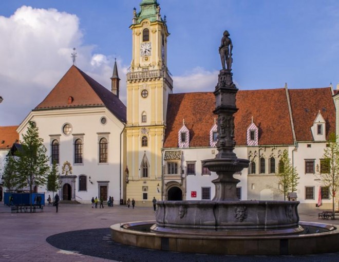 Full Day Bratislava Day Trip from Vienna with Hotel Pick-up