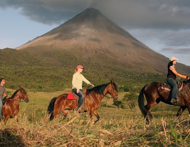 Horseback Ridingto the Arenal Volcano