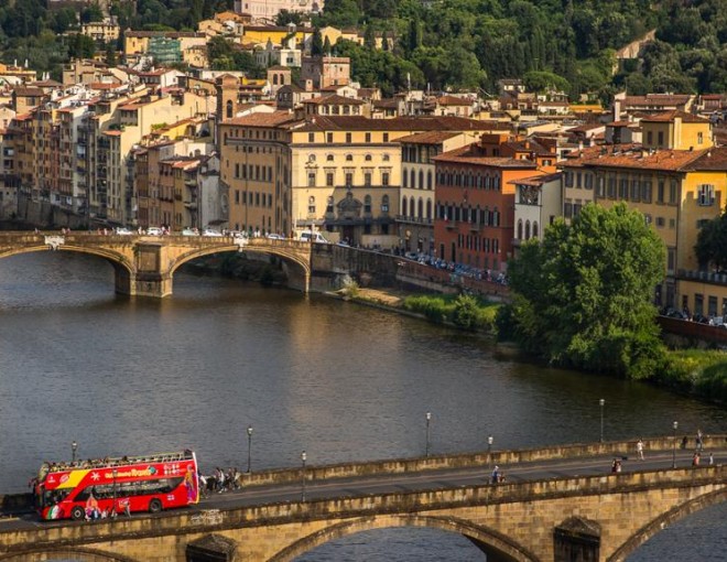 Low-cost Transfer from La Spezia to Florence and Pisa
