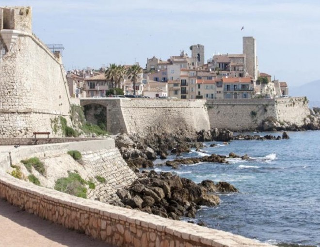 Private Tour of Chic Cannes, Antibes and Sain-Paul de Vence Tour