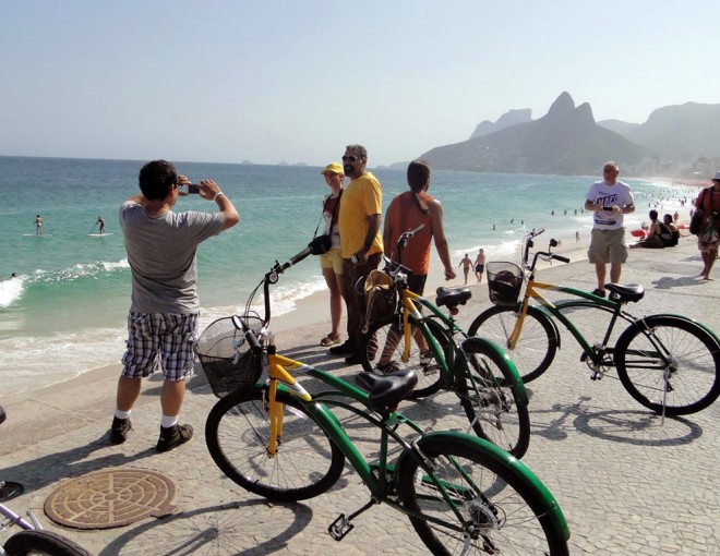Bike Tour - Beaches, Rodrigo de Freitas Lagoon, Botanical Garden and Sunset